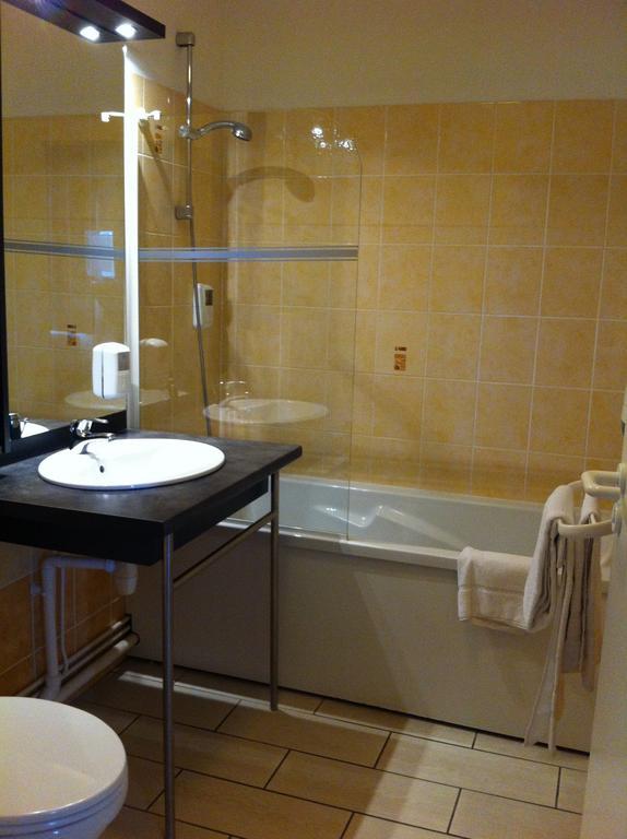 Hotel L'Oceane Angers Parc Expo 安茹地区韦里耶尔 客房 照片